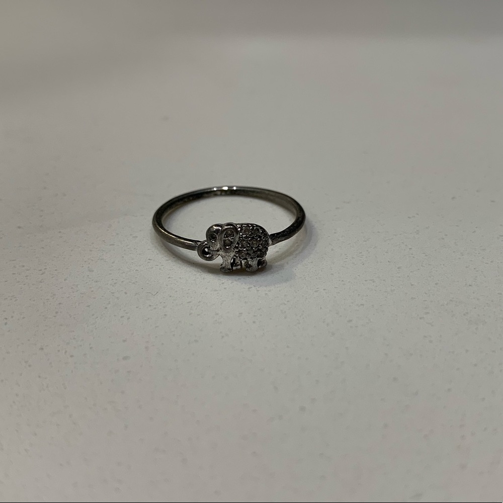 Various rings - Picture 4 of 8